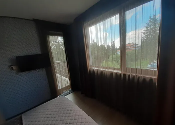 за гости в Апартамент *